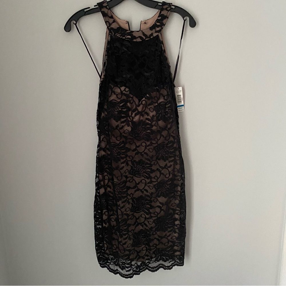 Morgan & Co. Junior’s Lace Boat Neck Lined Black Mini Bodycon Dress size 9/10